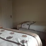 Hawthorn View 3*